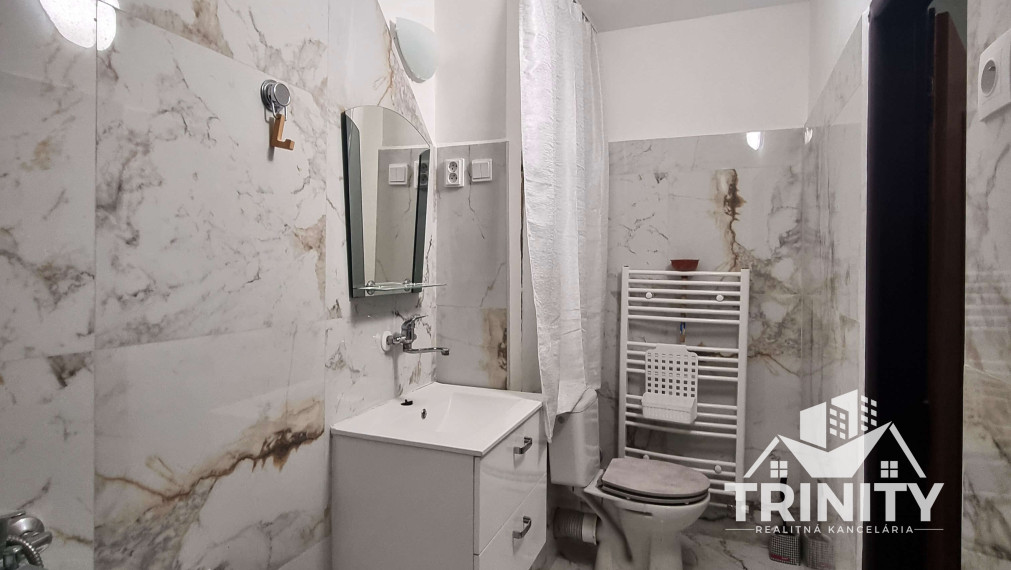 Na prenájom 3-izbový byt v meste Nové Zámky