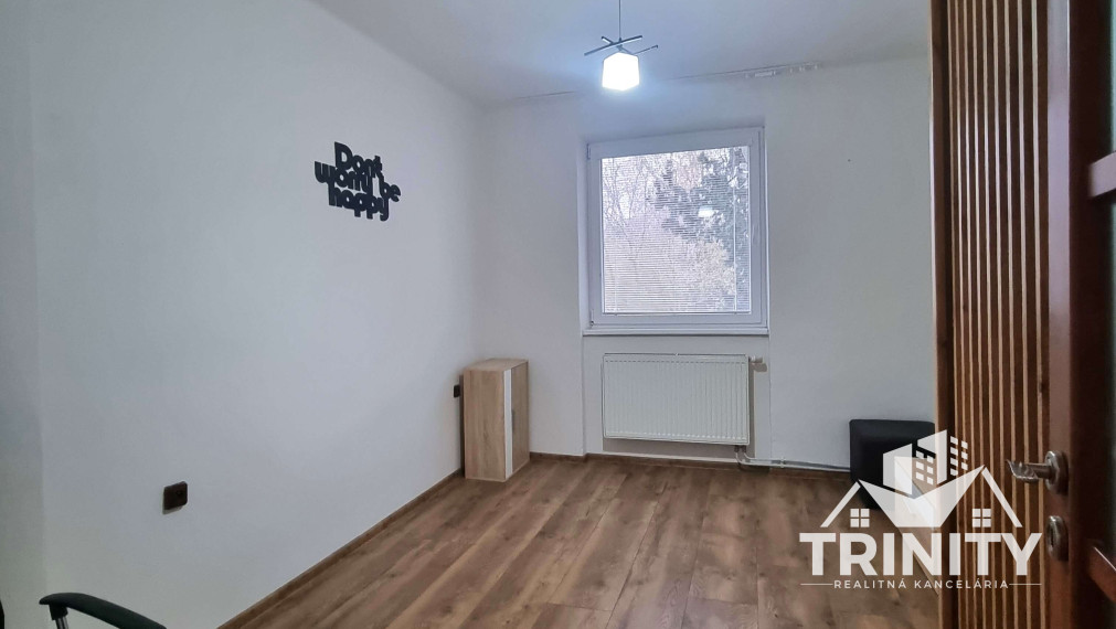 Na prenájom 3-izbový byt v meste Nové Zámky