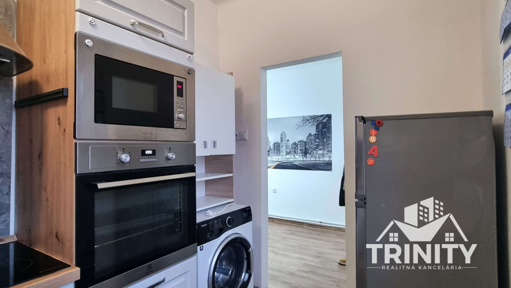 Na prenájom 3-izbový byt v meste Nové Zámky