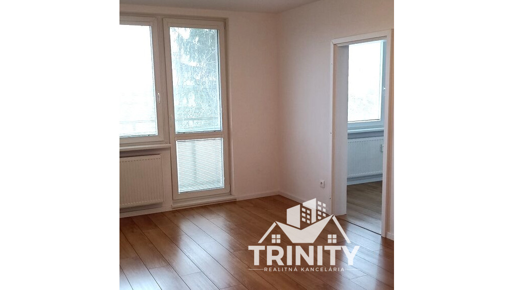 Na predaj zrekonštruovaný 2-izbový byt s balkónom v meste Nové Zámky