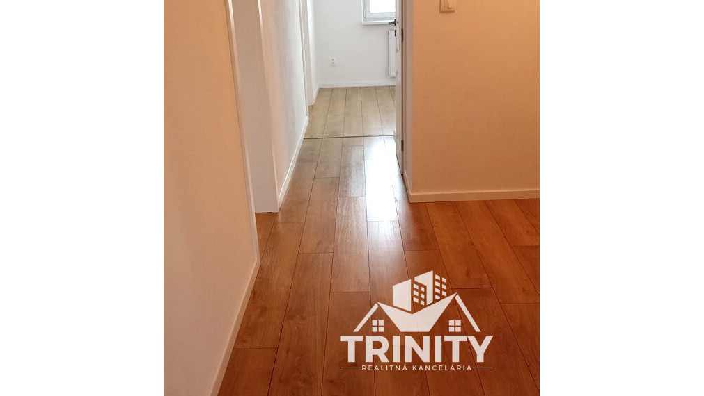 Na predaj zrekonštruovaný 2-izbový byt s balkónom v meste Nové Zámky