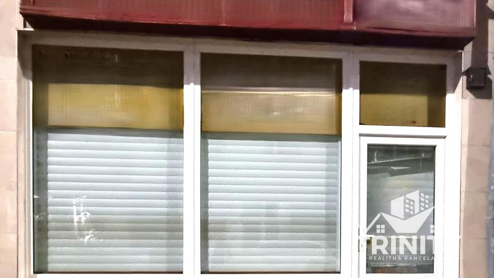 Na prenájom obchodný priestor v blízkosti centra mesta v Nových Zámkoch