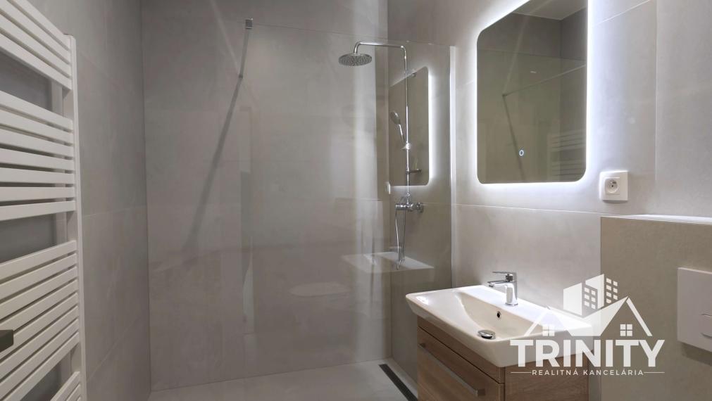 3d prehliadka ! Na predaj novostavba rodinného domu v obci Radava