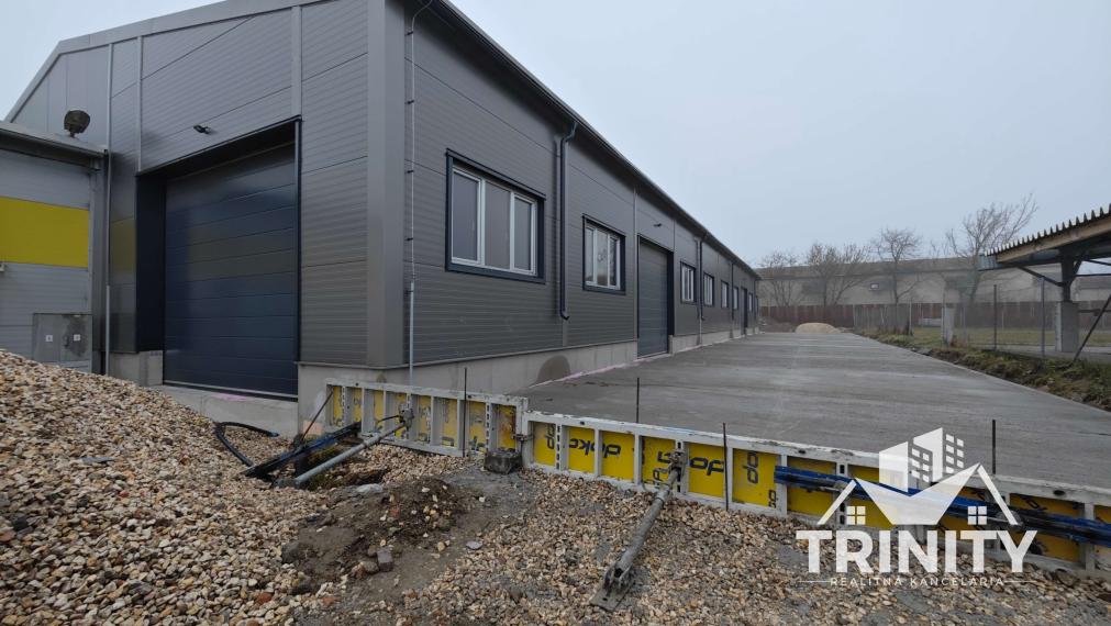 Na predaj ocelová opláštená hala v Nových Zámkoch