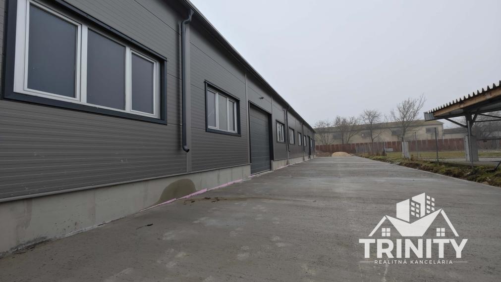 Na predaj ocelová opláštená hala v Nových Zámkoch
