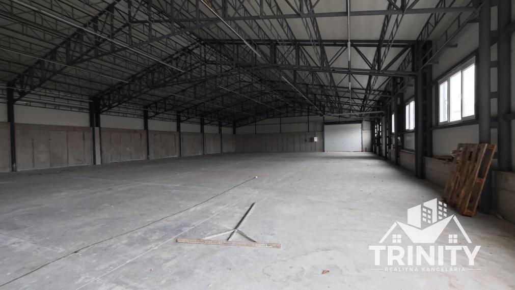 Na predaj ocelová opláštená hala v Nových Zámkoch