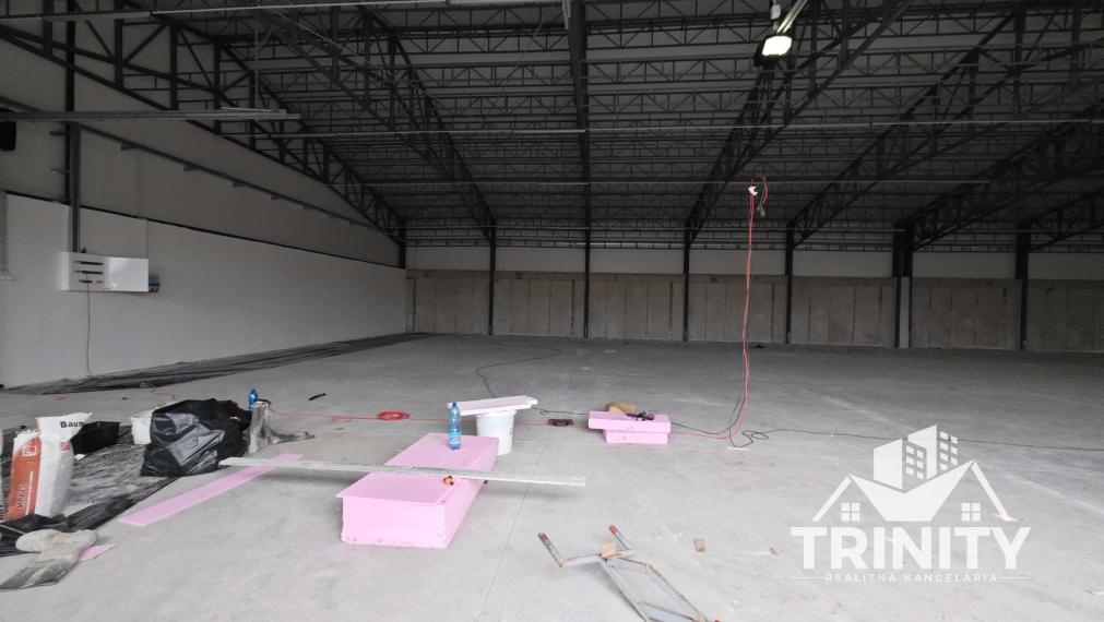 Na predaj ocelová opláštená hala v Nových Zámkoch