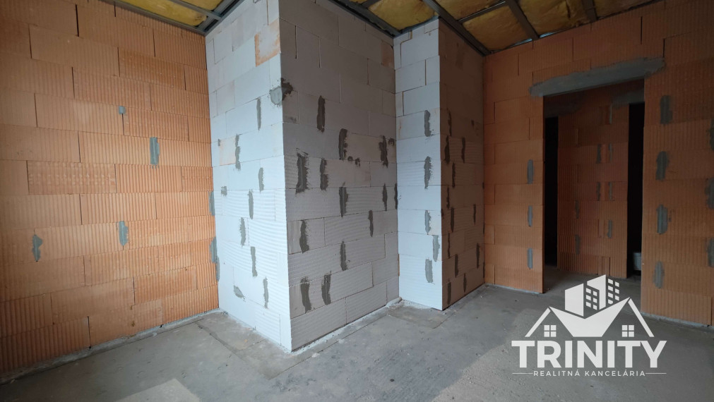 Na predaj novostavba 4-izbového rodinného domu s terasou v Nových Zámkoch