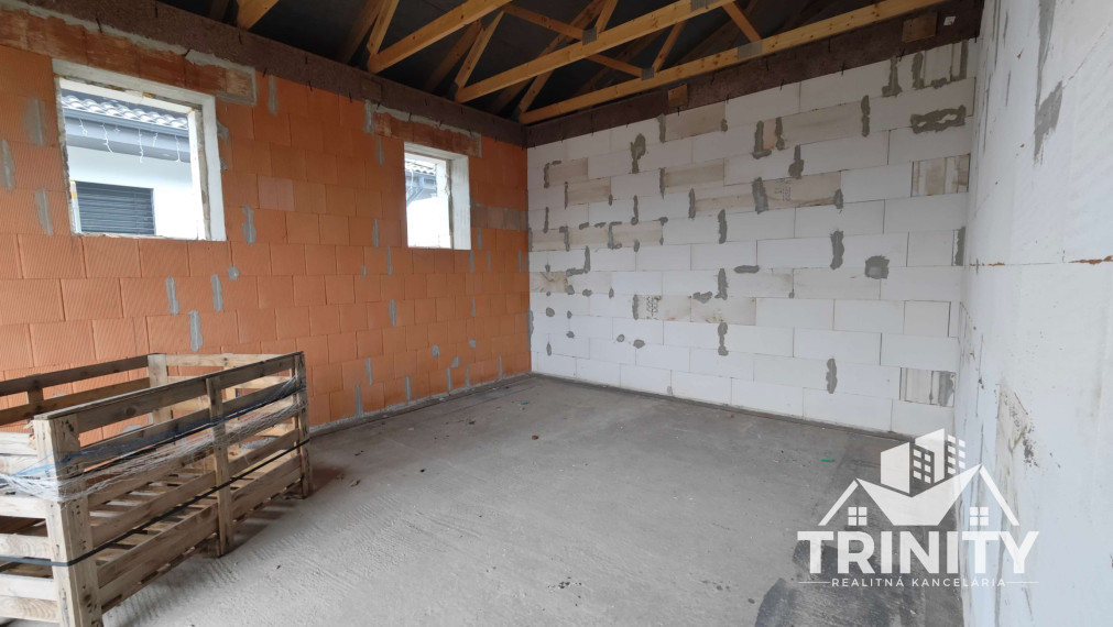 Na predaj novostavba 4-izbového rodinného domu s terasou a garážou v Nových Zámkoch