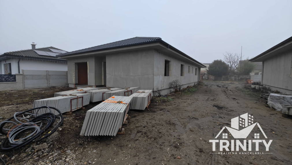 Na predaj novostavba 4-izbového rodinného domu s garážou a terasou v Nových Zámkoch