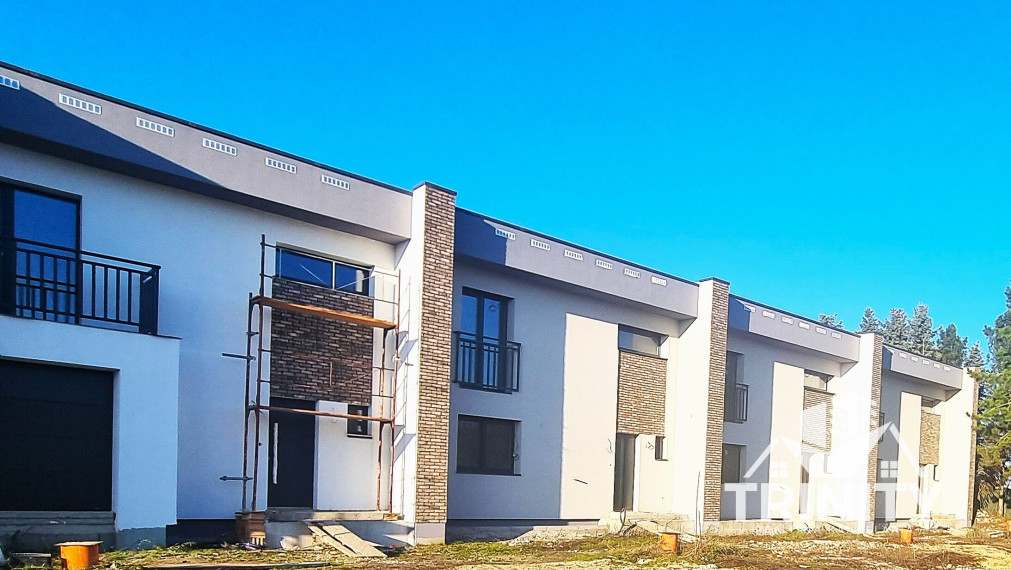 Na predaj rodinný dom v radovej zástavbe v Nových Zámkoch