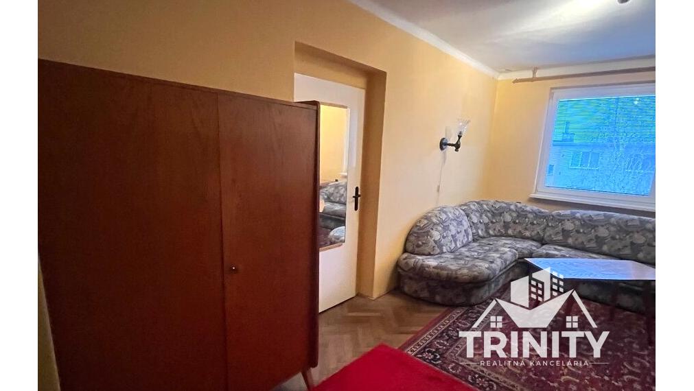 Na predaj 2-izbový tehlový byt s loggiou v centre mesta Šurany