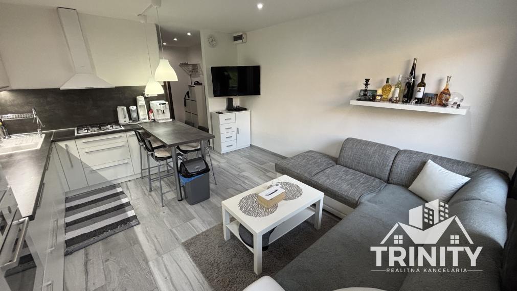 NA PREDAJ 3-izbový byt s balkónom v Nových Zámkoch