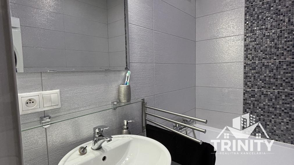 NA PREDAJ 3-izbový byt s balkónom v Nových Zámkoch