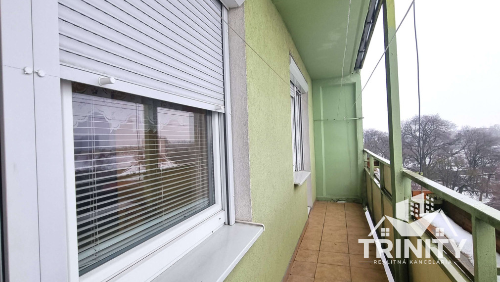 Na prenájom 4-izbový byt v s balkónom v Nových Zámkoch