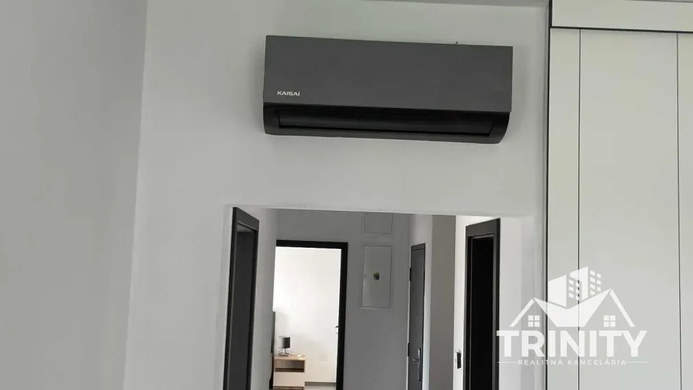 Na prenájom luxusný a zariadený 3-izbový byt v Nových Zámkoch