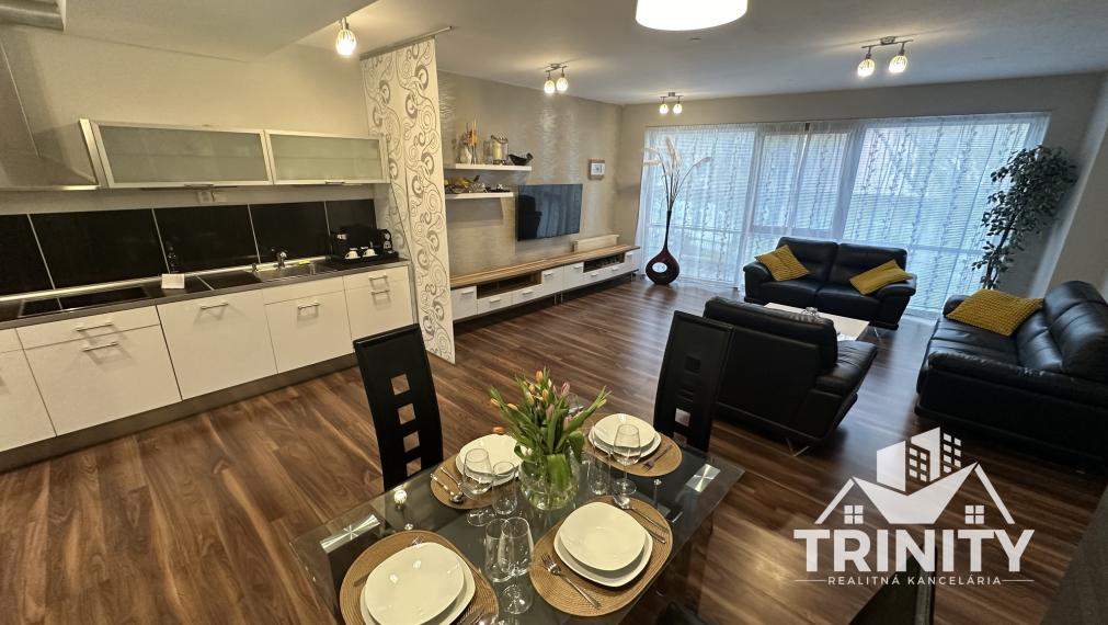 Na prenájom krásny 3-izbový byt v centre mesta Nových Zámkov