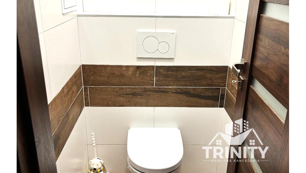 Na prenájom zariadený 3-izbový byt s loggiou v meste Nové Zámky