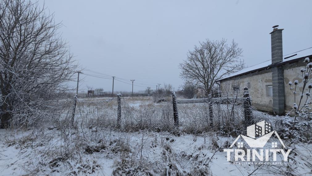 Na predaj rozsiahly stavebný pozemok v obci Gbelce