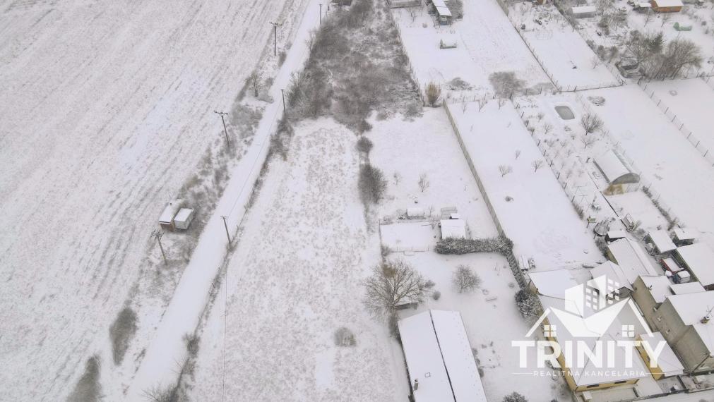 Na predaj rozsiahly stavebný pozemok v obci Gbelce