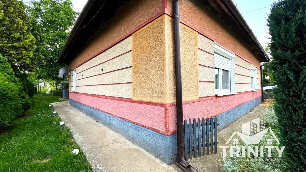 Na predaj 4-izbový rodinný dom v obci Jasová