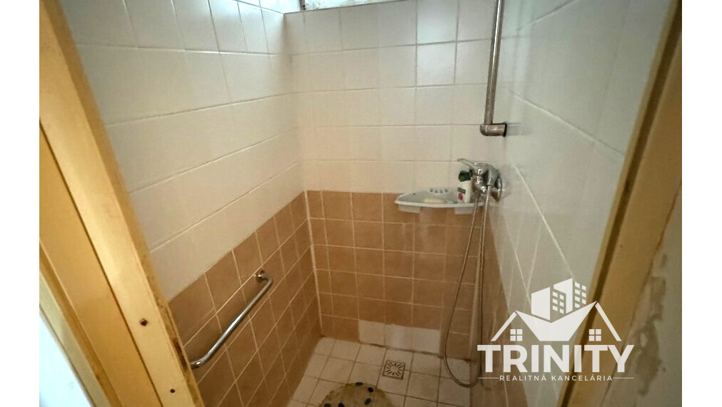 Na predaj 4-izbový rodinný dom v obci Jasová