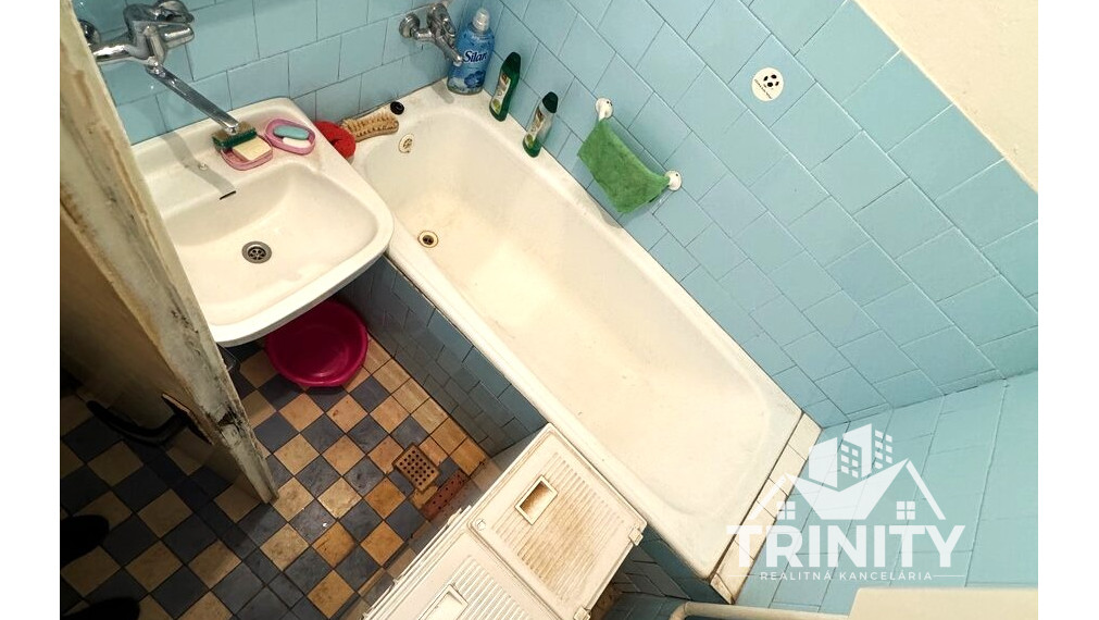 Na predaj 4-izbový rodinný dom v obci Jasová