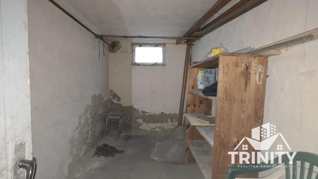 EXKLUZÍVNE - Na prenájom 3-izbový byt Mikulášov dvor - obec Dubník