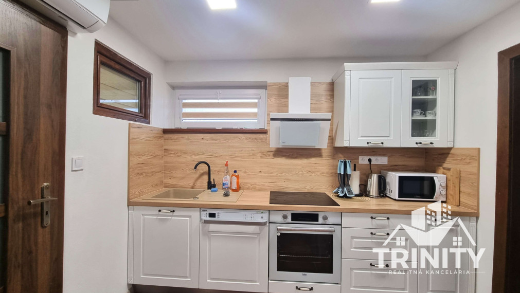 Na prenájom krásny 3-izbový byt s dvoma balkónmi v obci Kolta.