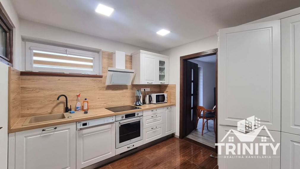 Na prenájom krásny 3-izbový byt s dvoma balkónmi v obci Kolta.