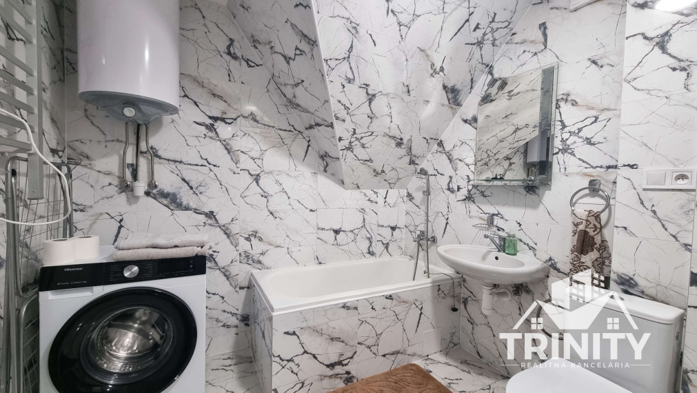 Na prenájom krásny 3-izbový byt s dvoma balkónmi v obci Kolta.