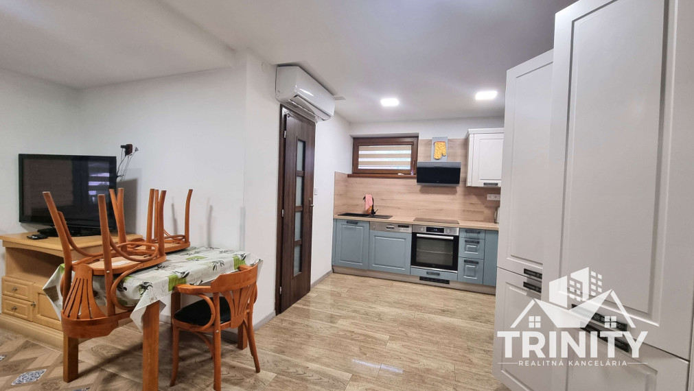 Na prenájom krásný 3-izbový byt s balkónom v obci Kolta