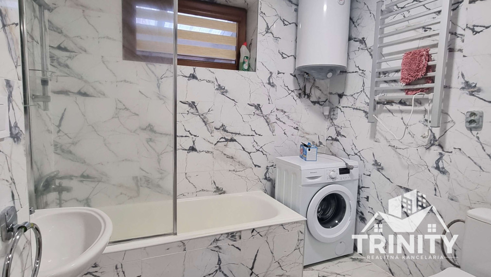 Na prenájom krásný 3-izbový byt s balkónom v obci Kolta