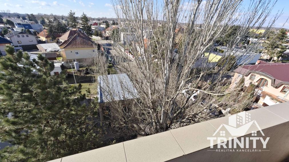 TRINITY - Na predaj 3-izbový byt s balkónom v meste Nové Zámky