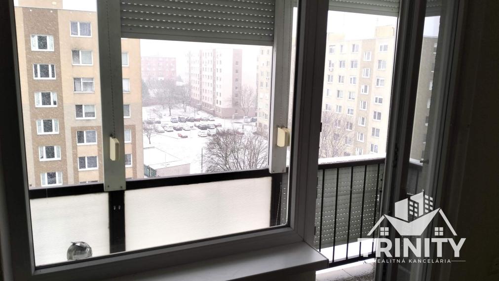 Na predaj 4-izbový byt s balkónom v meste Nové Zámky