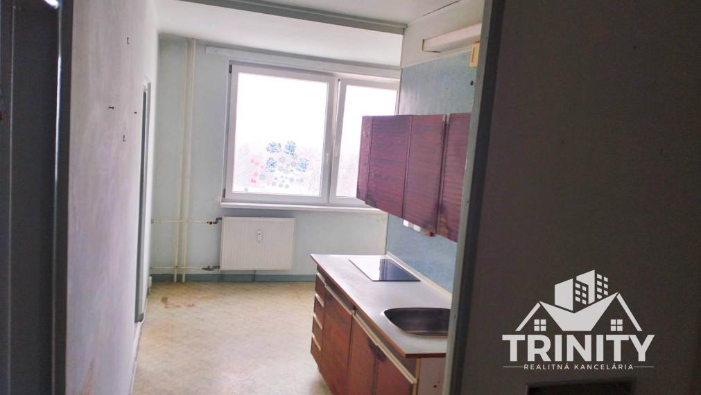 Na predaj 4-izbový byt s balkónom v meste Nové Zámky