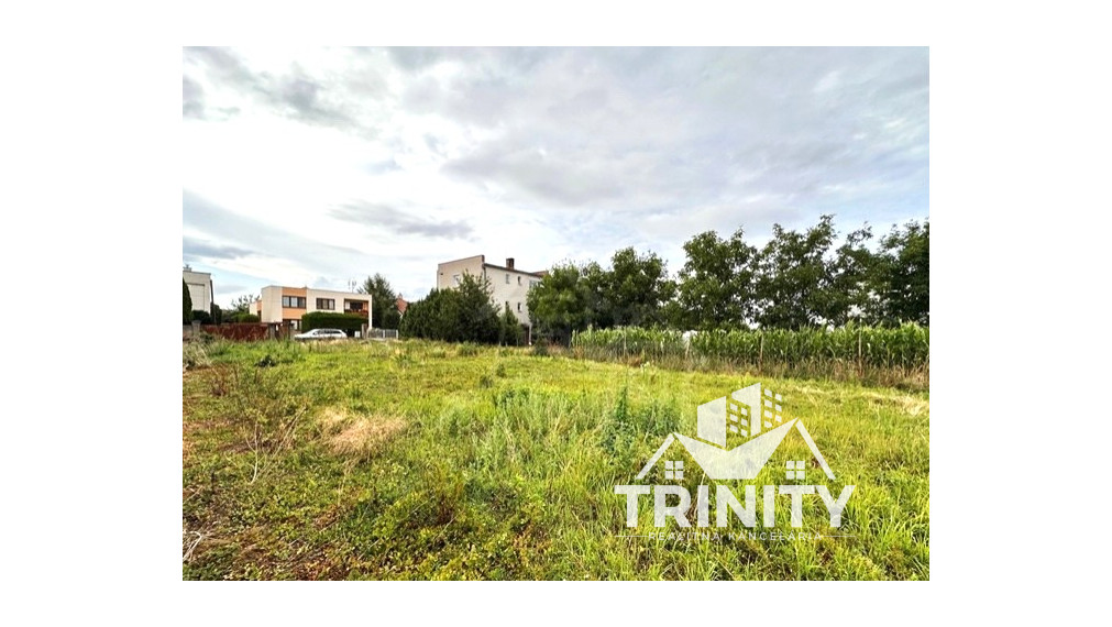 Na predaj stavebný pozemok v obci Zemné