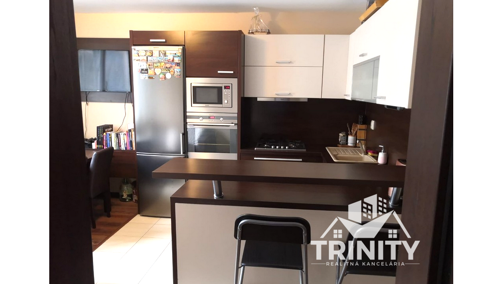 Na prenájom kompletne zariadený 1-izbový byt v meste Nové Zámky