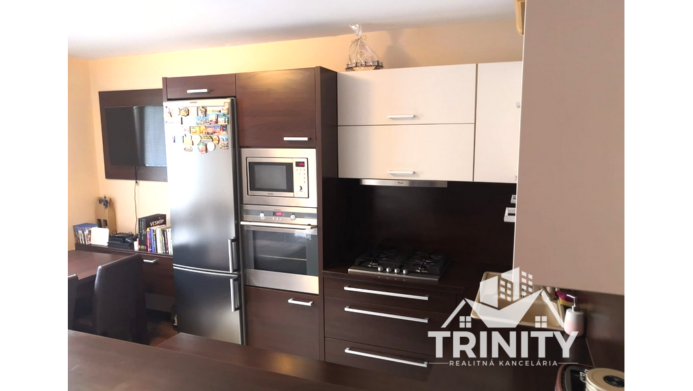 Na prenájom kompletne zariadený 1-izbový byt v meste Nové Zámky