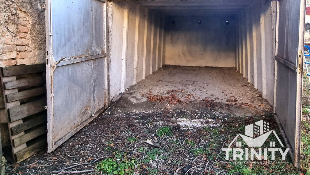 Na prenájom garáž v meste Nové Zámky