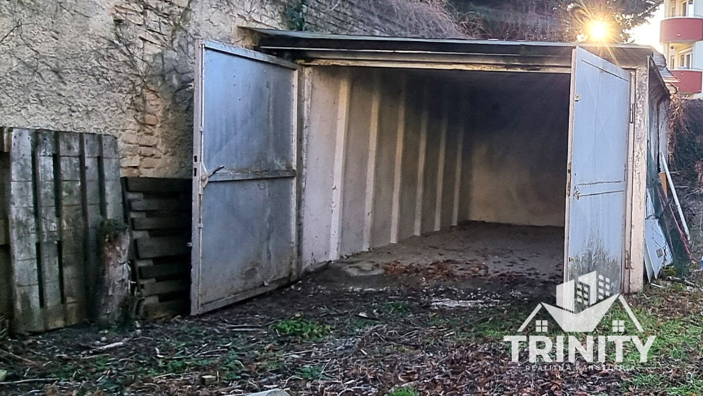 Na prenájom garáž v meste Nové Zámky