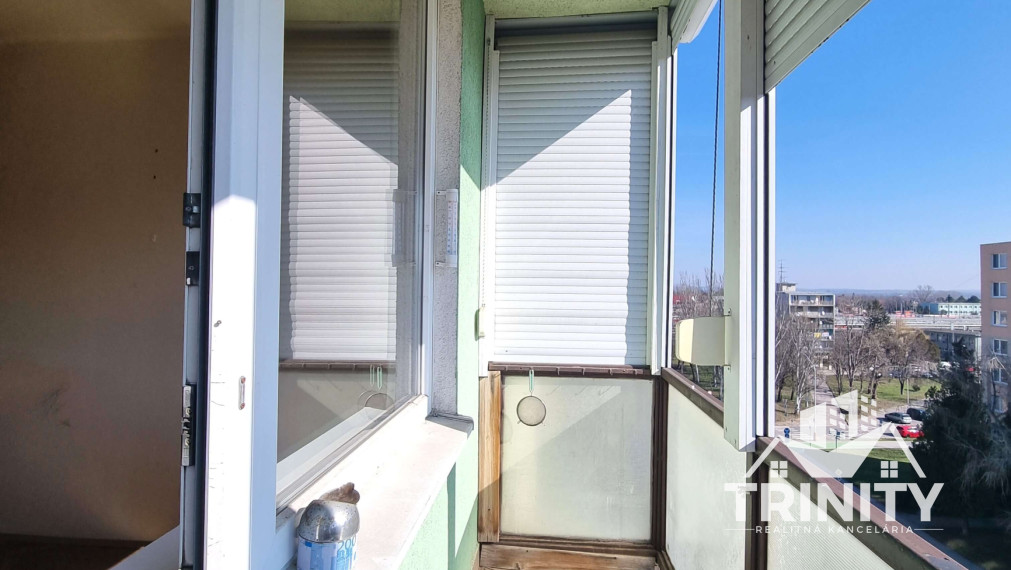 Na prenájom 4-izbový byt s balkónom v meste Nové Zámky