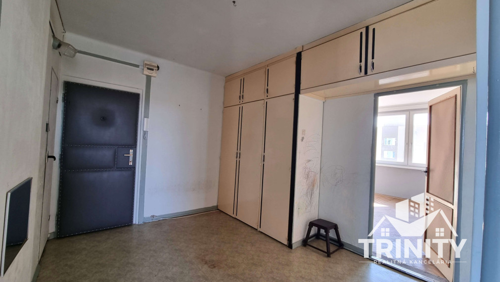 Na prenájom 4-izbový byt s balkónom v meste Nové Zámky