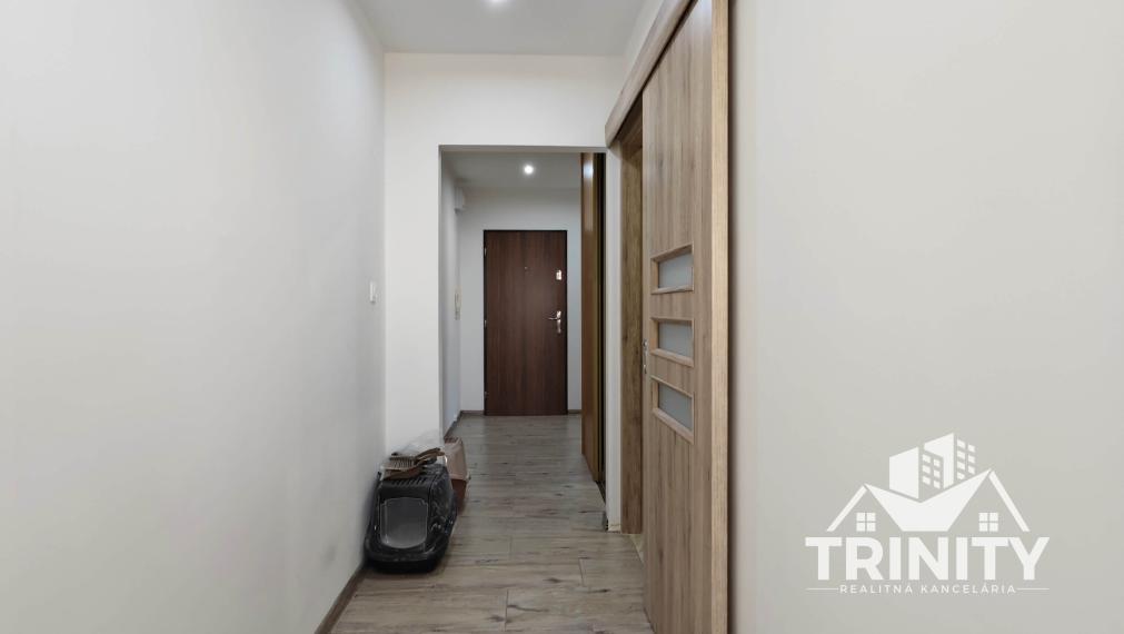 EXKLUZÍVNE - Na predaj 2-izbový byt s dvomi balkónmi v Nových Zýmkoch