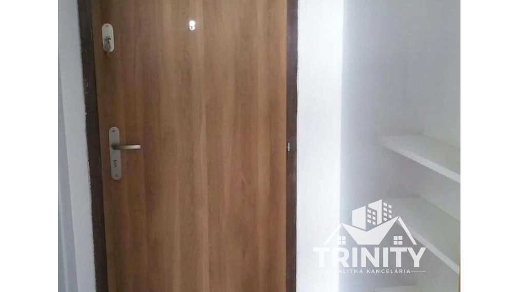 Na predaj garsónka po kompletnej rekonštrukcii v Nových Zámkoch