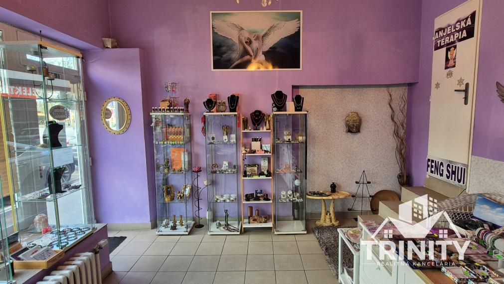 Na prenájom obchodný priestor v meste Nové Zámky