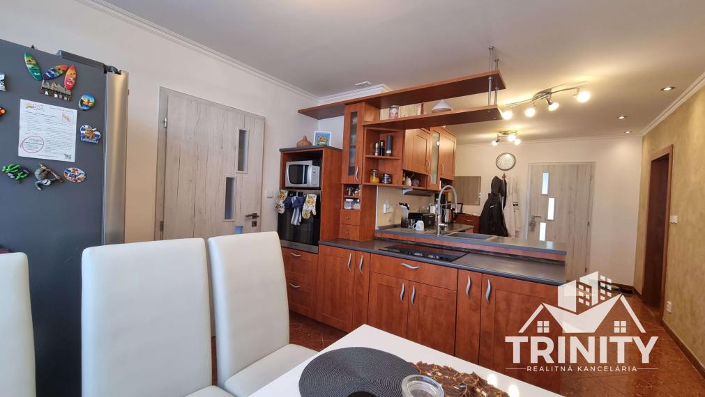 Na predaj 3-izbový byt s dvomi balkónmi v meste Nové Zámky