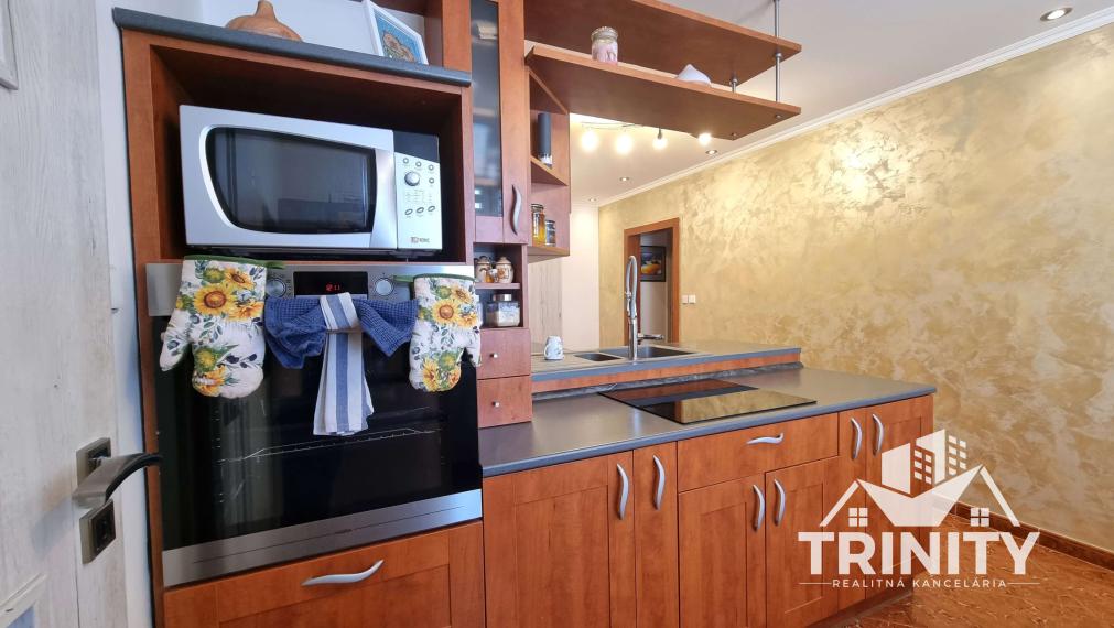 Na predaj 3-izbový byt s dvomi balkónmi v meste Nové Zámky