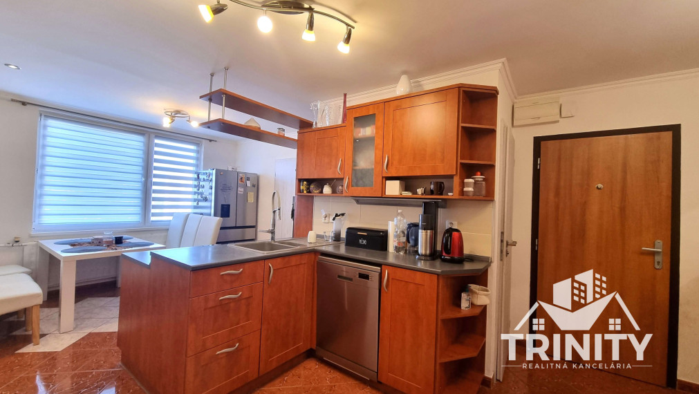 Na predaj 3-izbový byt s dvomi balkónmi v meste Nové Zámky