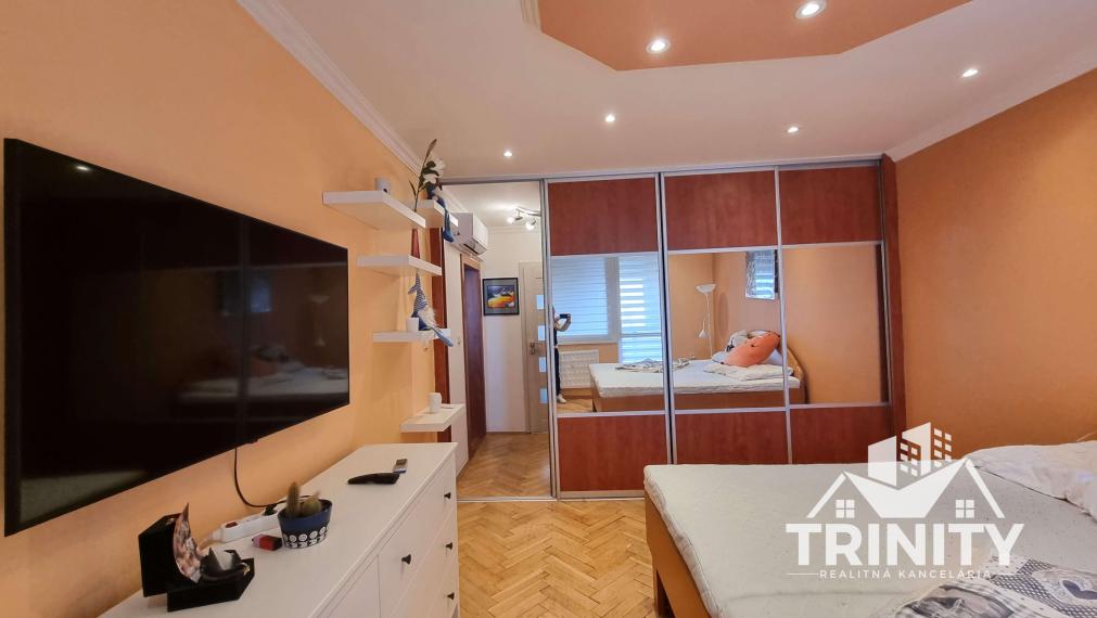 Na predaj 3-izbový byt s dvomi balkónmi v meste Nové Zámky